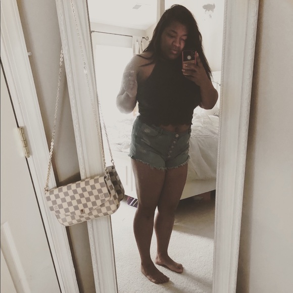 Rebekah - Picture 5 of 6